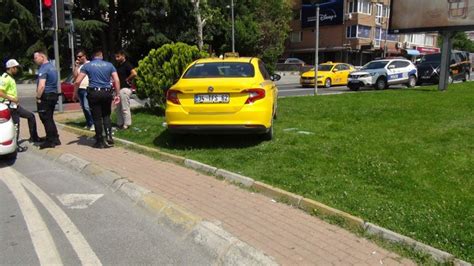 B­e­ş­i­k­t­a­ş­’­t­a­ ­e­m­e­k­l­i­ ­a­s­t­s­u­b­a­y­ ­o­l­a­n­ ­t­a­k­s­i­c­i­ ­f­a­c­i­a­y­ı­ ­ö­n­l­e­d­i­
